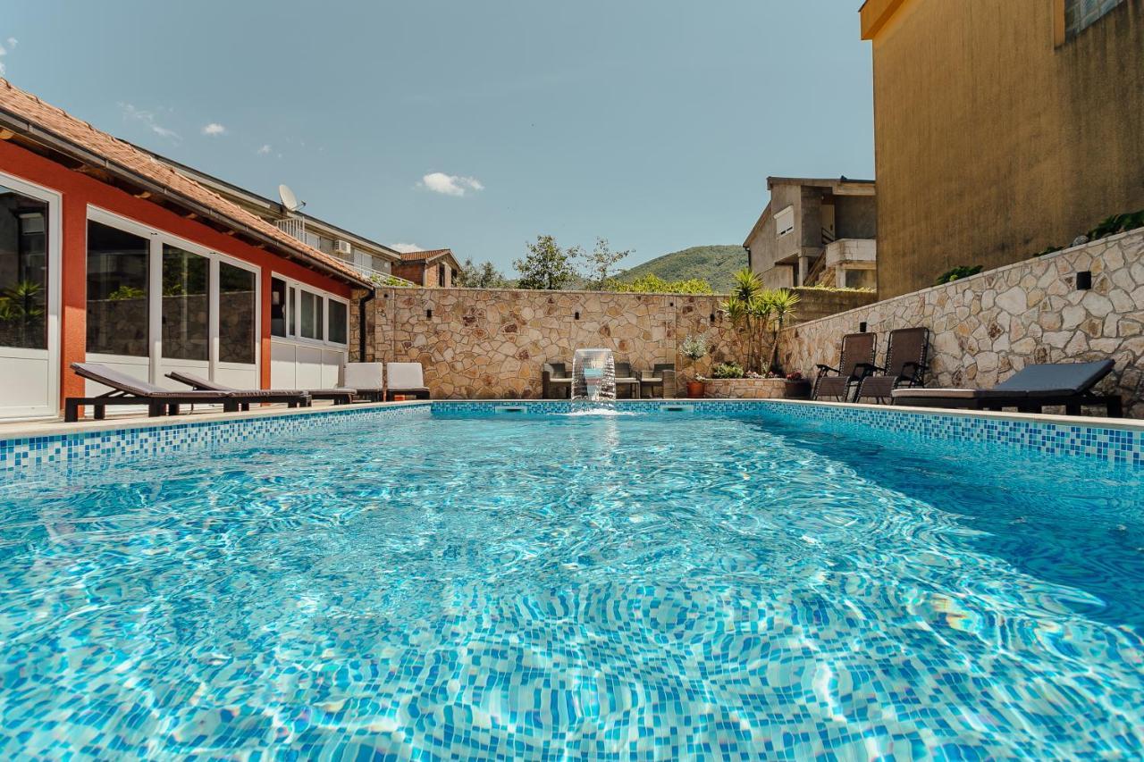 Guest House Villa Zivanovic Herceg Novi Bagian luar foto