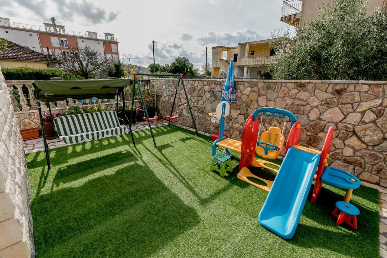 Guest House Villa Zivanovic Herceg Novi Bagian luar foto