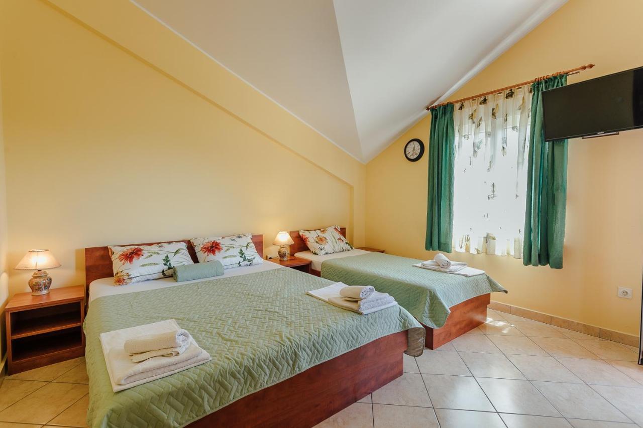 Guest House Villa Zivanovic Herceg Novi Bagian luar foto