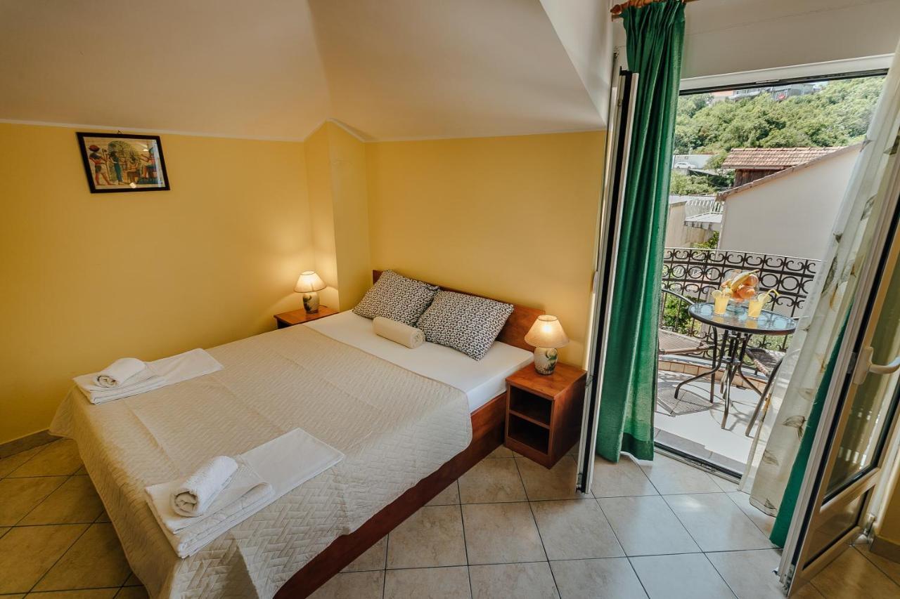 Guest House Villa Zivanovic Herceg Novi Bagian luar foto