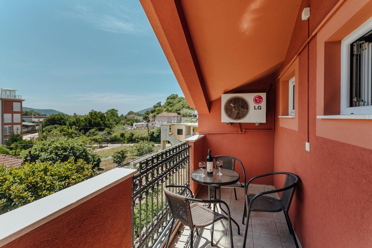 Guest House Villa Zivanovic Herceg Novi Bagian luar foto